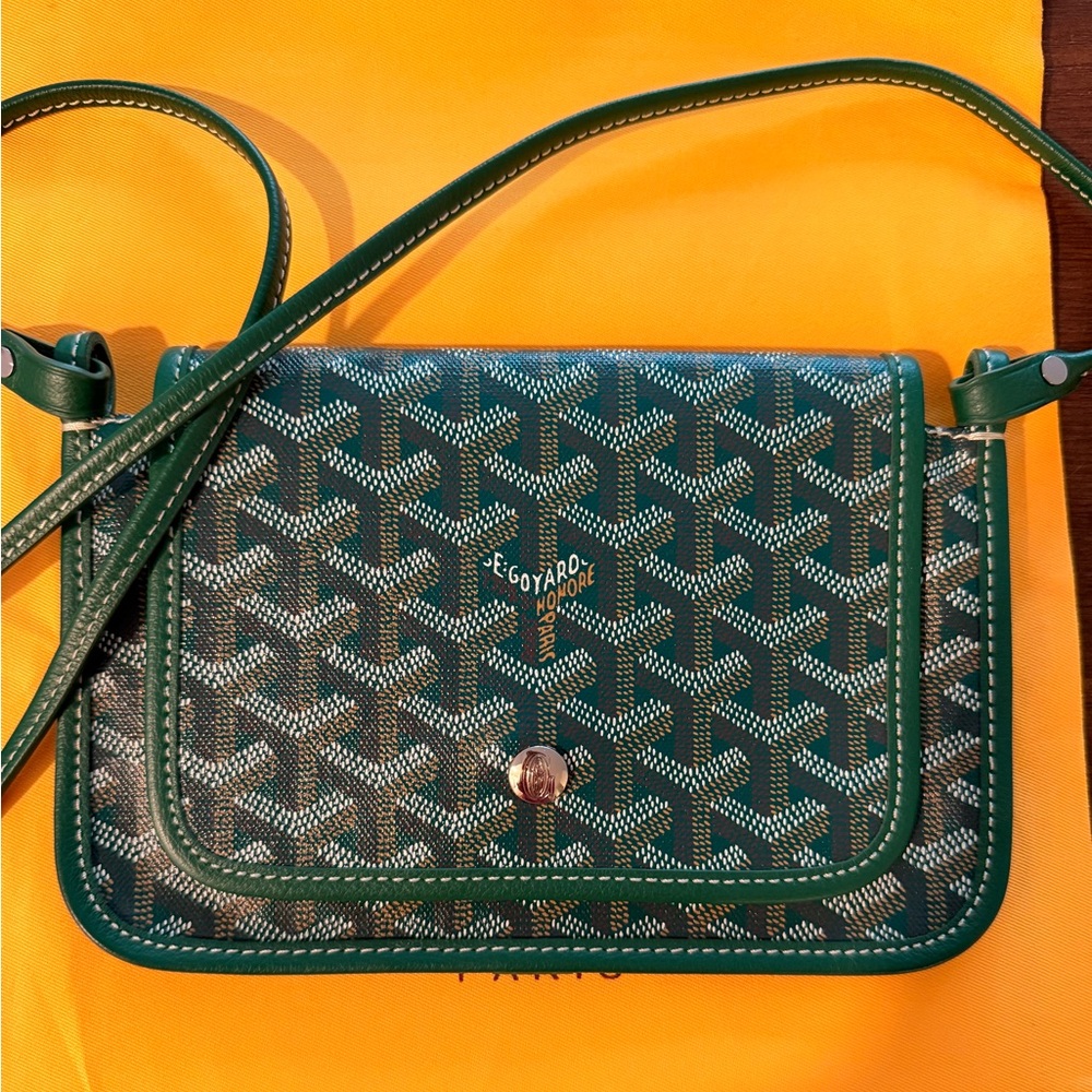 Green patterned crossbody